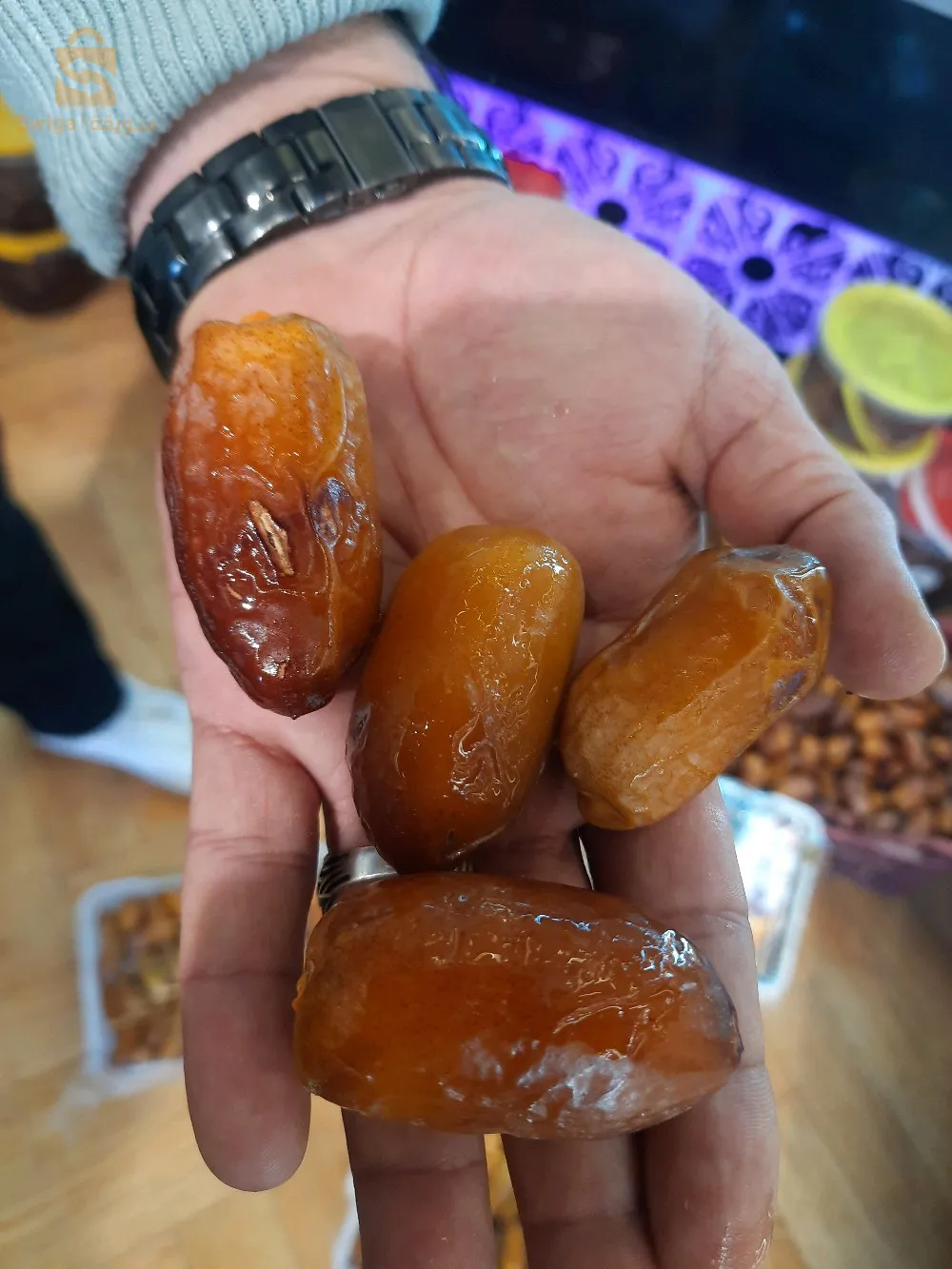 تمور جديدة ذو جودة عالية
