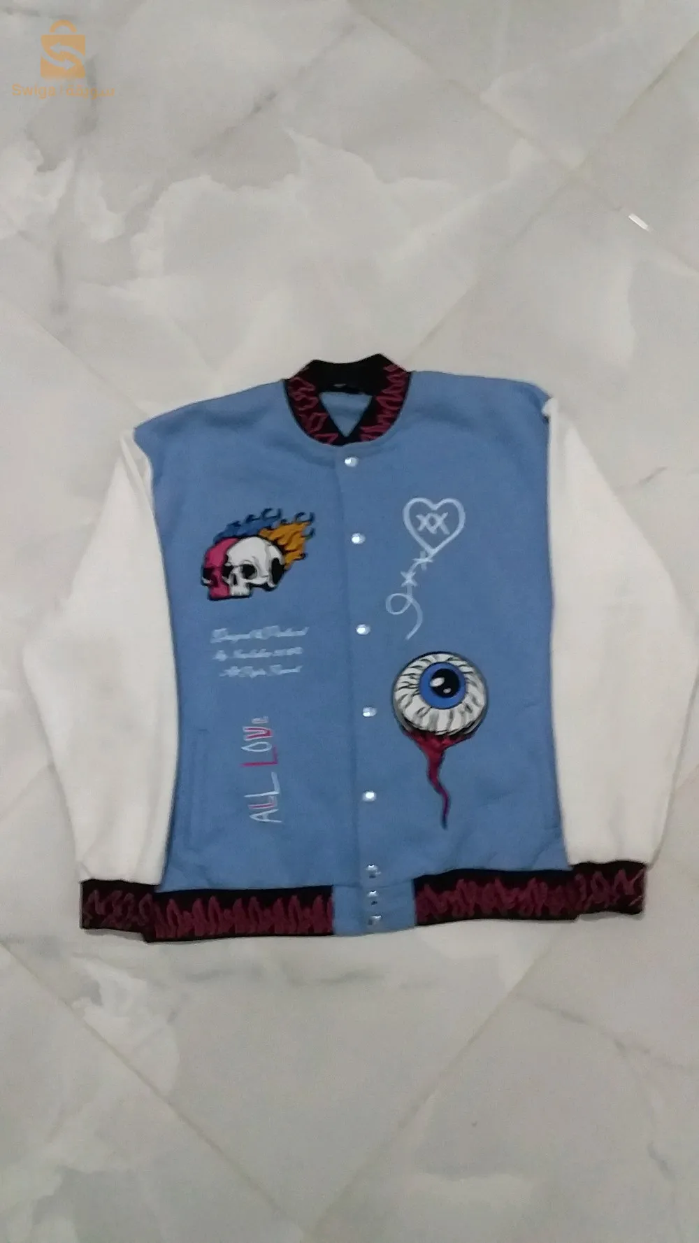 معطف نادر بجودة ممتازة