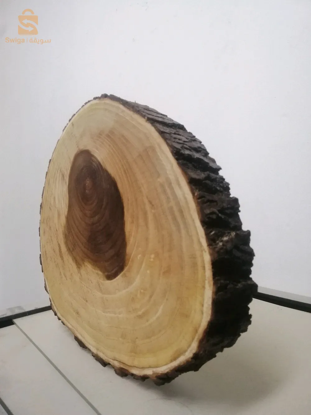ساعات خشبية أنيقة