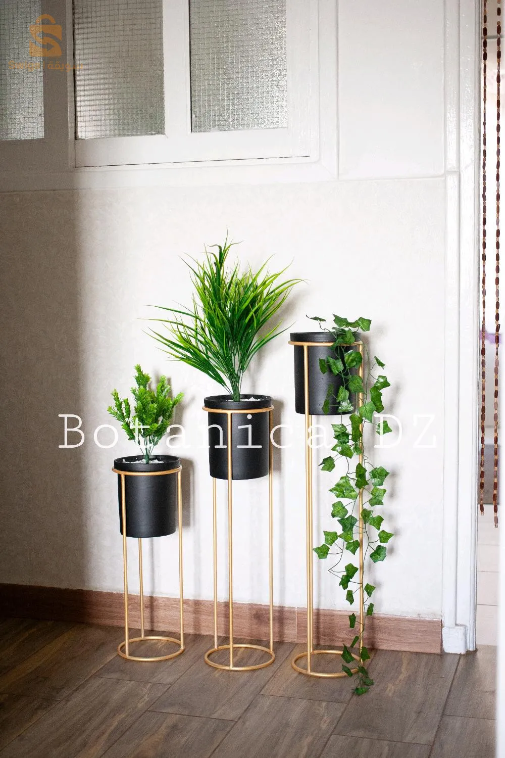 plantes d'intérieur ☘️ artificielles et naturelles avec pot en terre cuite et support en bois ou en fer ❤️