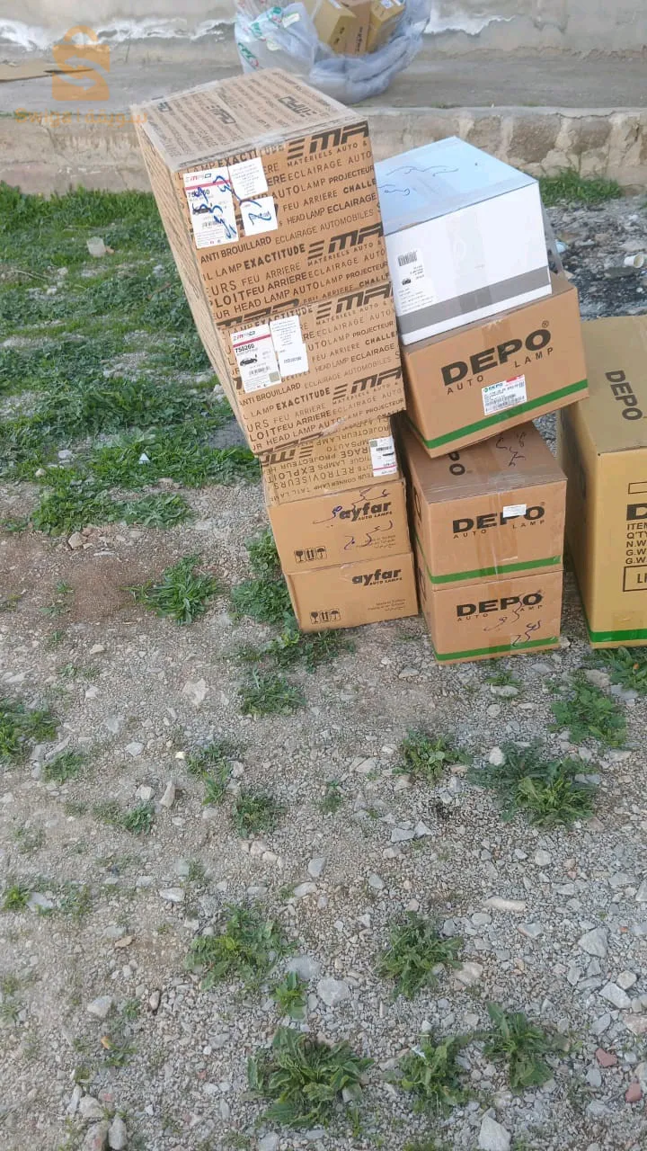 نقدم لكم قطع غيار هياكل السيارات والاضواء 🚘