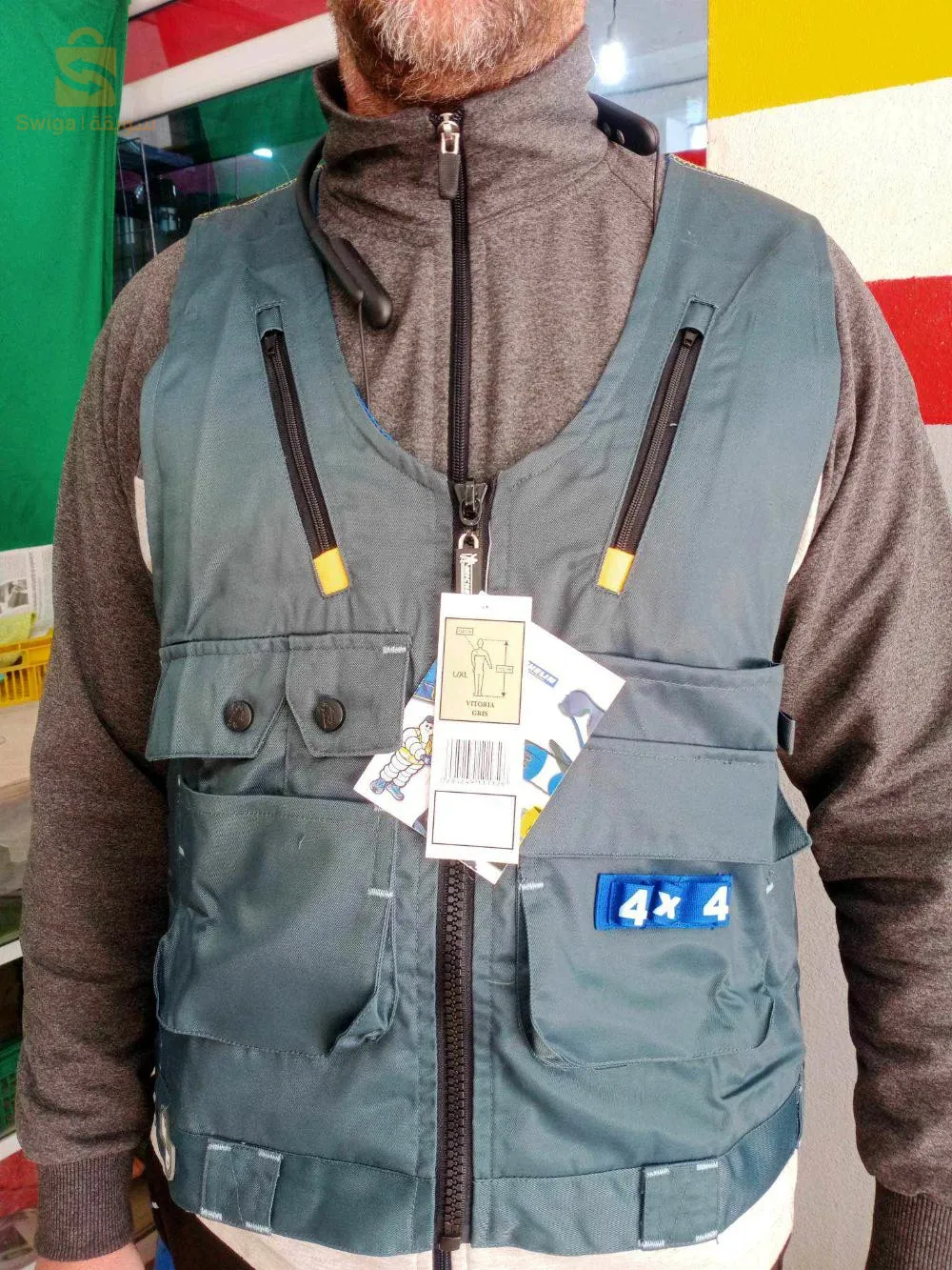 جيلي لاصحاب المهن 
التوصيل 58 ولاية 
السعر ميتين وخمسين
المقاس L XL