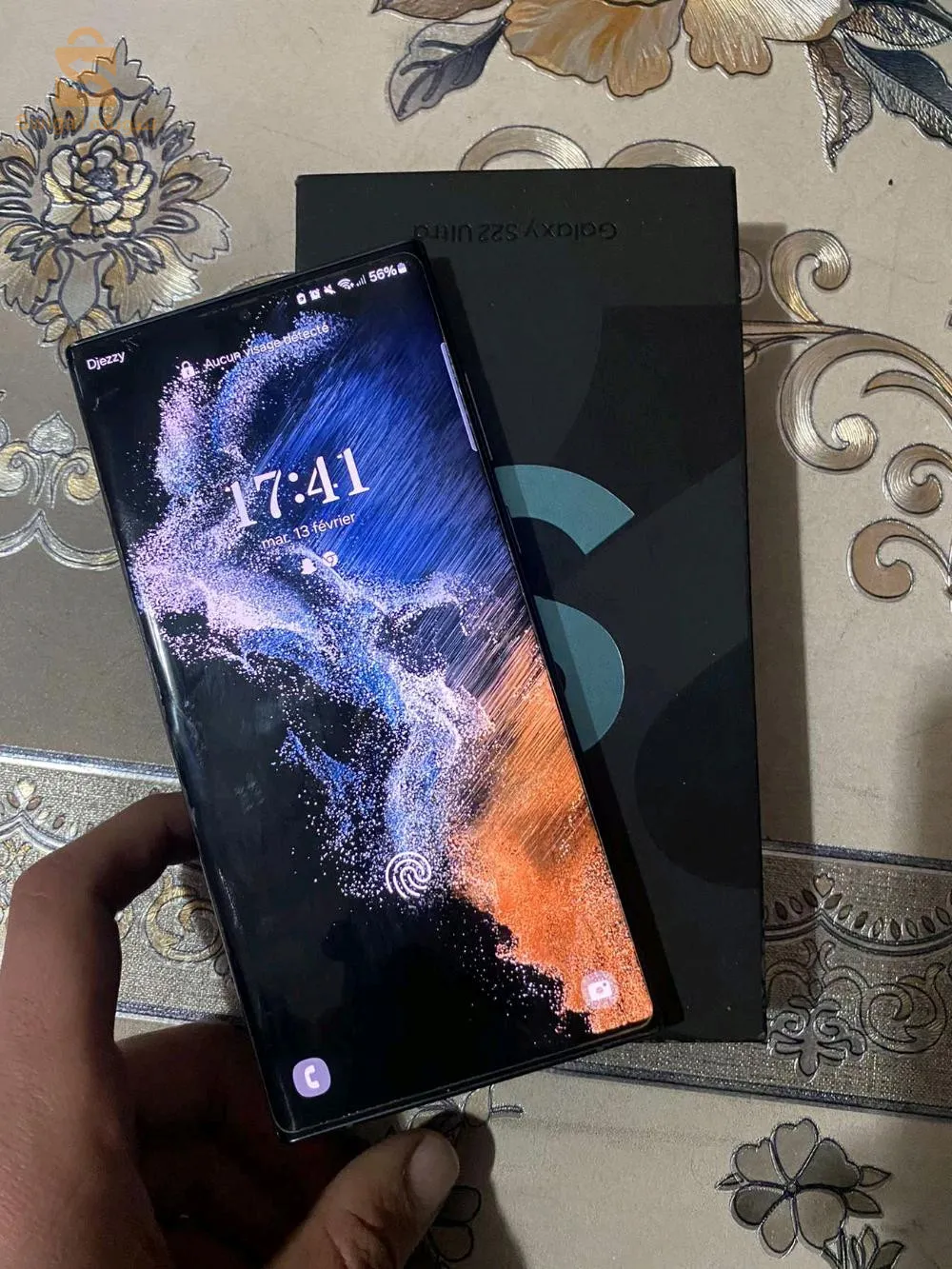 samsung s22 ultra
12/256
snap dragon 
1vec boîte 
koulech riglo