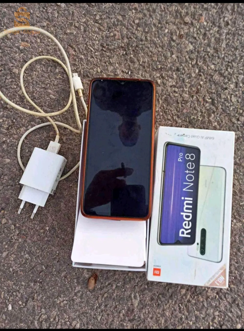 هاتف redmi not 8 pro6/128
avec aboite chargeur 
60fps