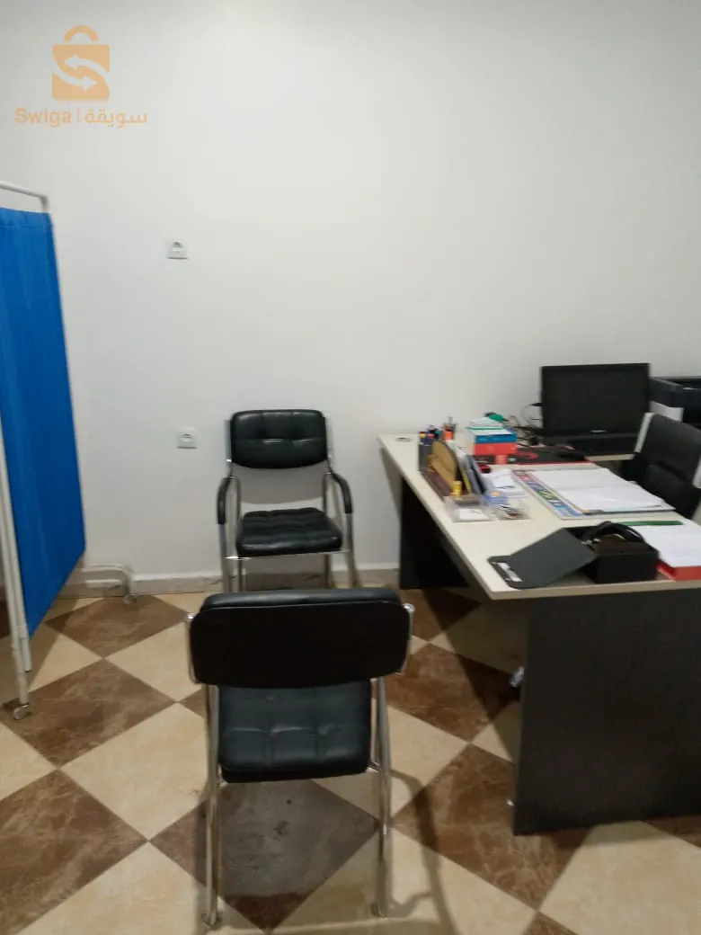 أثاث عيادة طبية