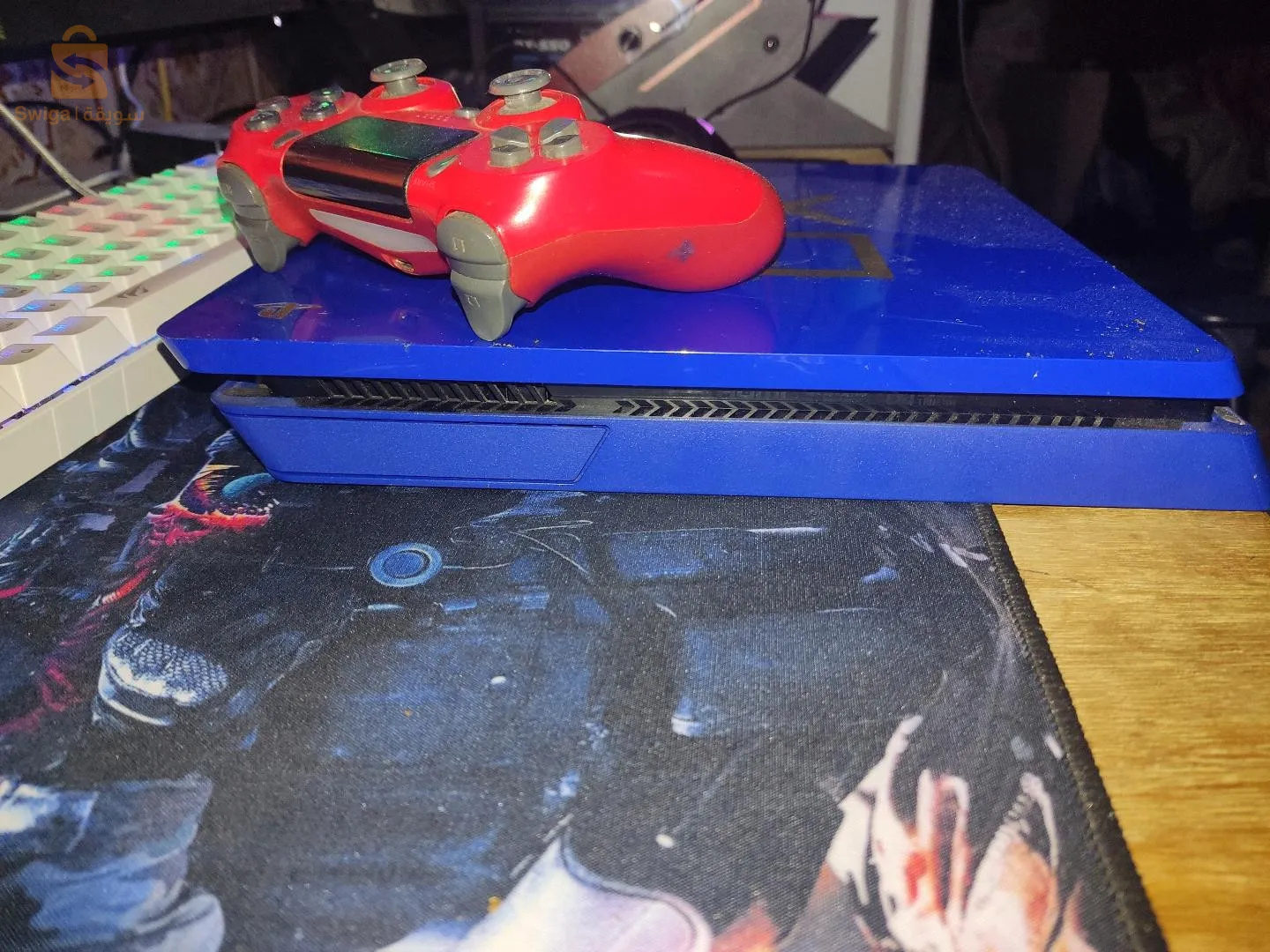 PS 4 slim édition limitée version 11 manneet v2