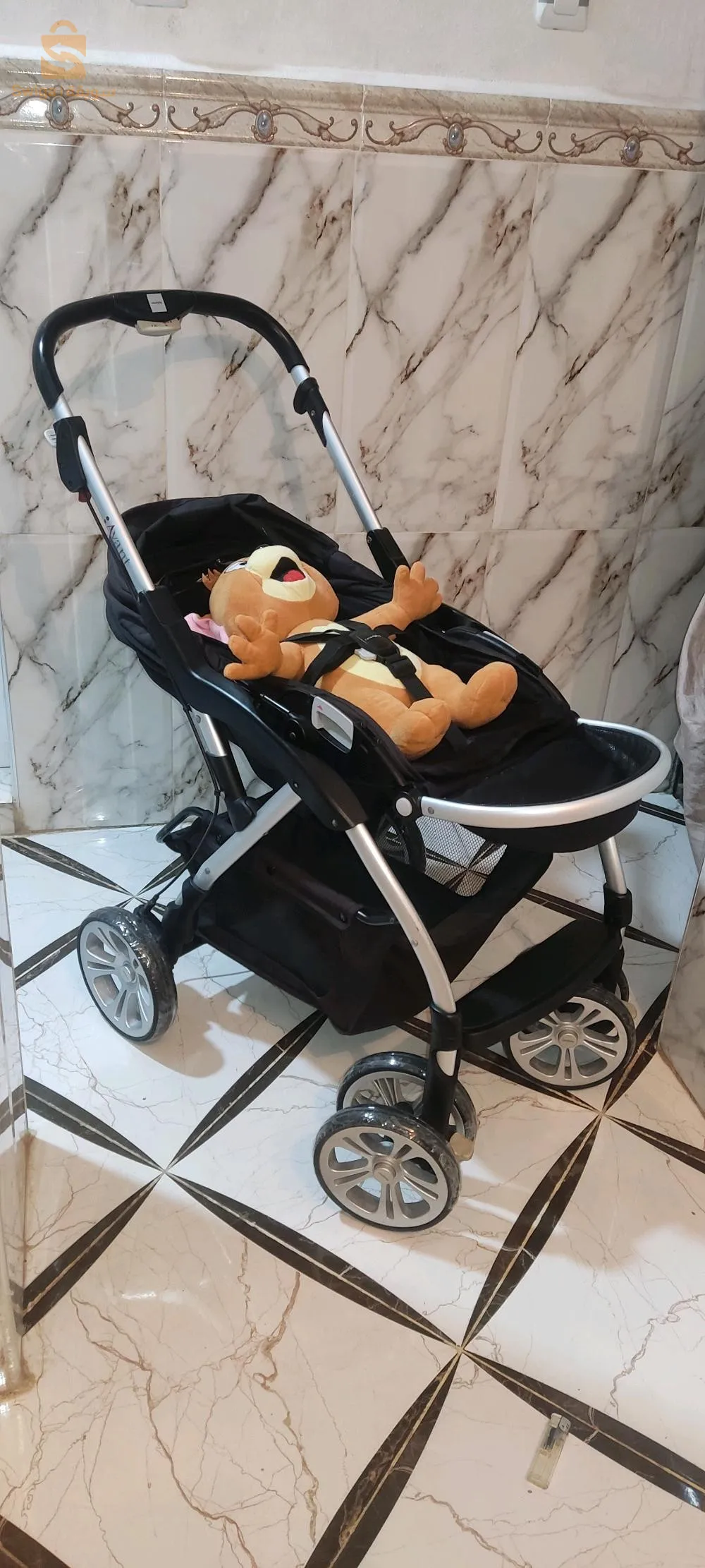 poussette londo avant caba Italie 🇮🇹
بوسات لوندو نضيفة براسك جديدة