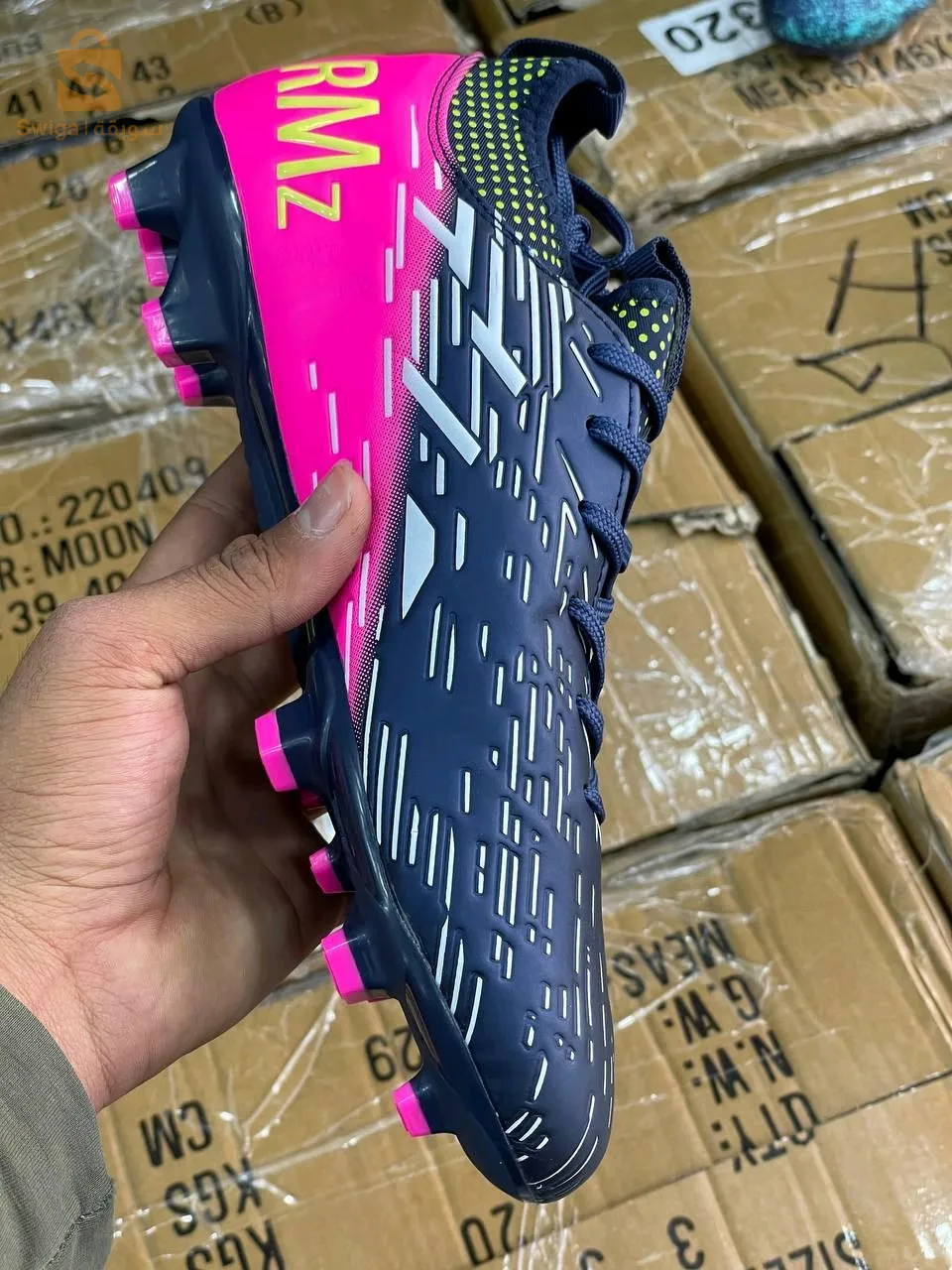 حذاء رياضي crampons RMz Nv model 3