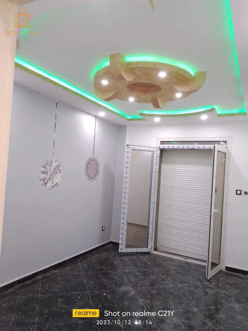 menuiserie aluminium ou un BA13