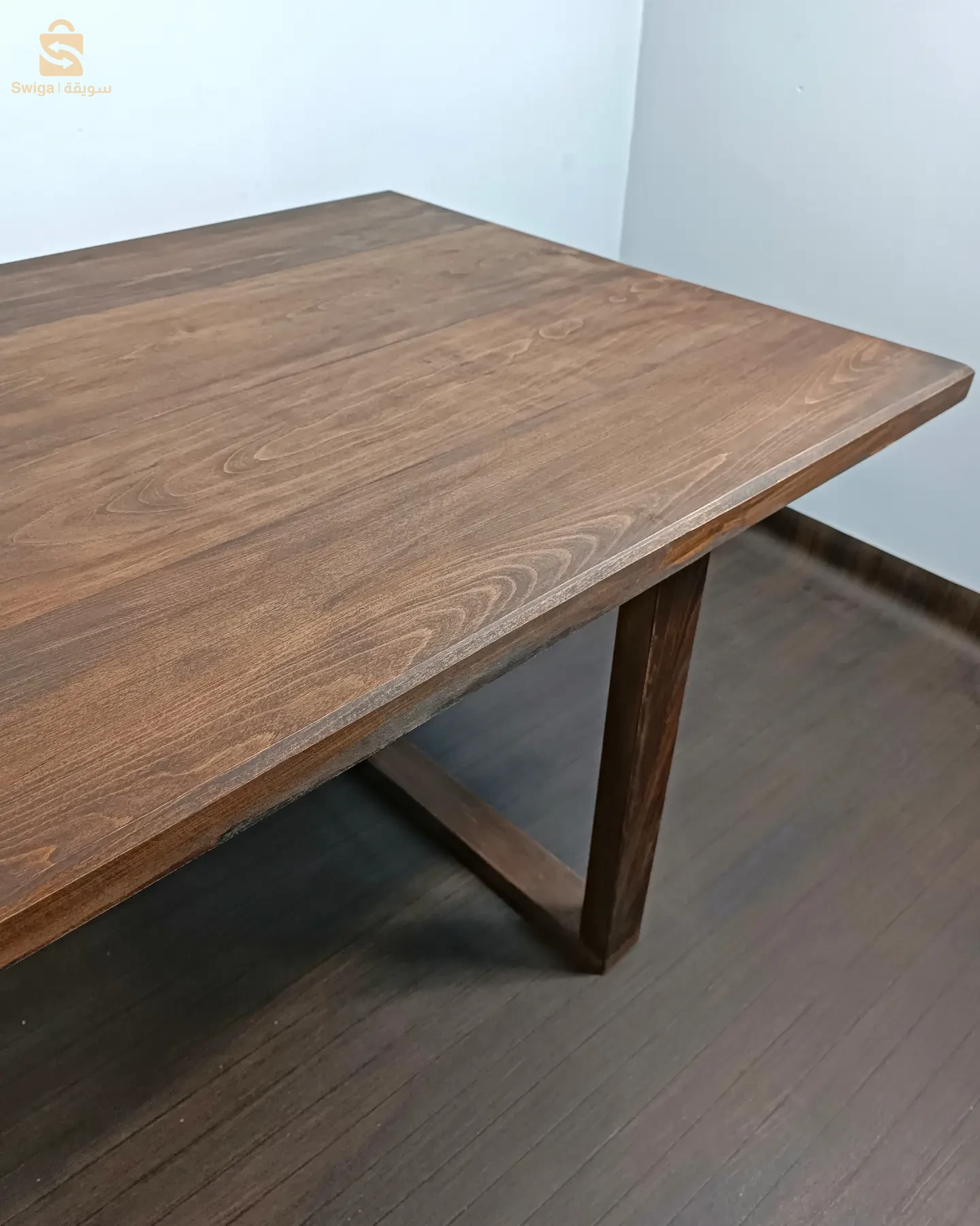 table ,table salle a manger,Pieds