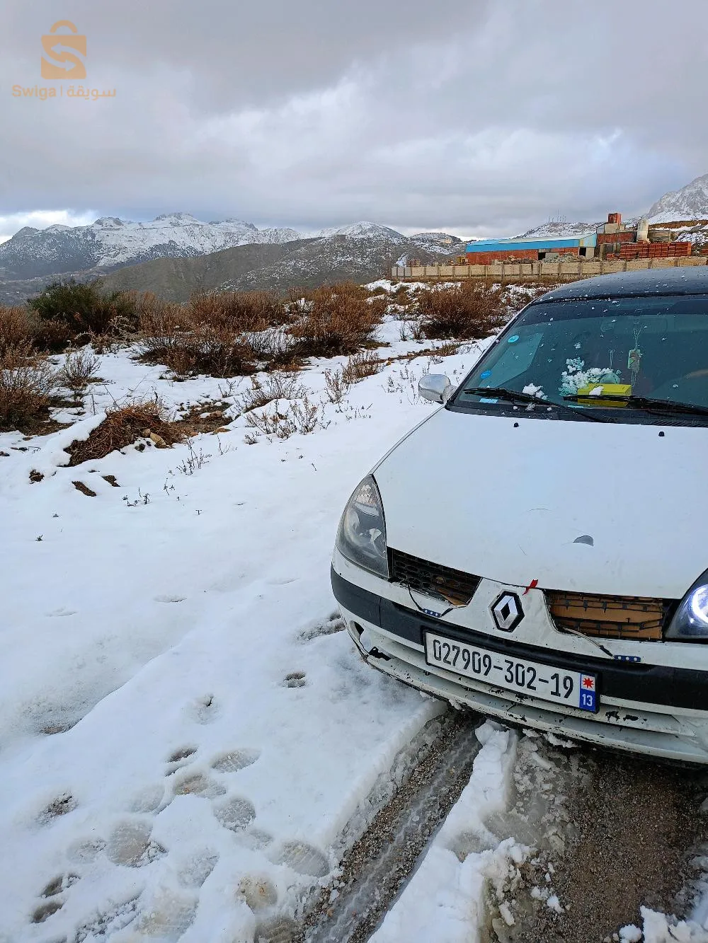 كليو 2نضيفة موتور مريفيزي جديد فيها شويا عوادة