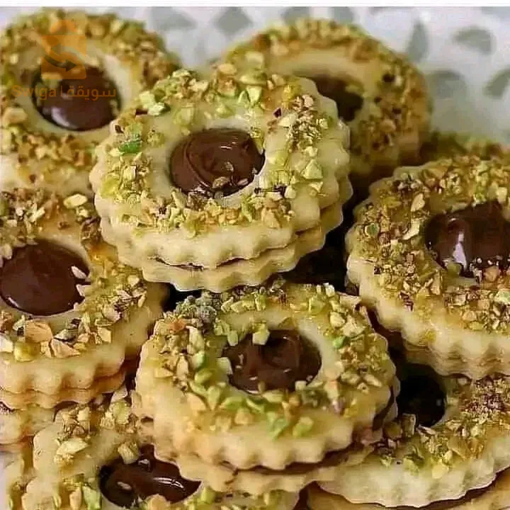 مجموعة مشكلة من حلويات يمكن طلب في اي وقت ومناسبة لجميع مناسابات خطبة. ختان. عرس. وليمة. اي نوع حبيتيه اطلبي