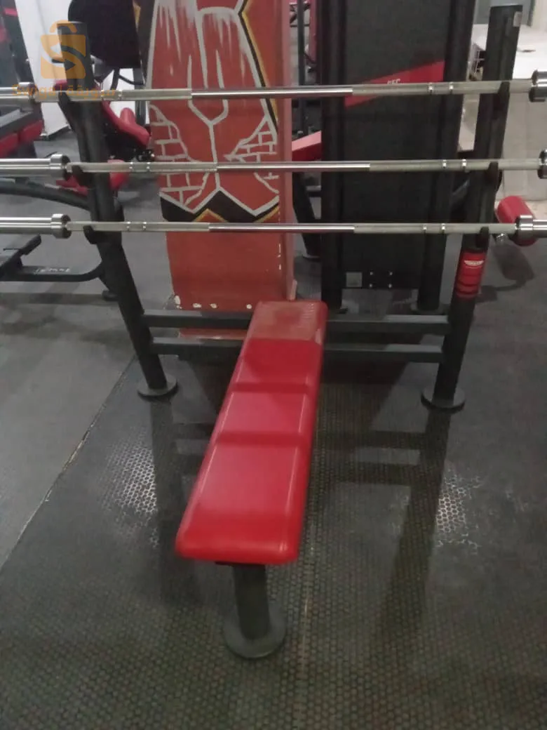 عتاد صالة رياضية للبيع من نوع panatta