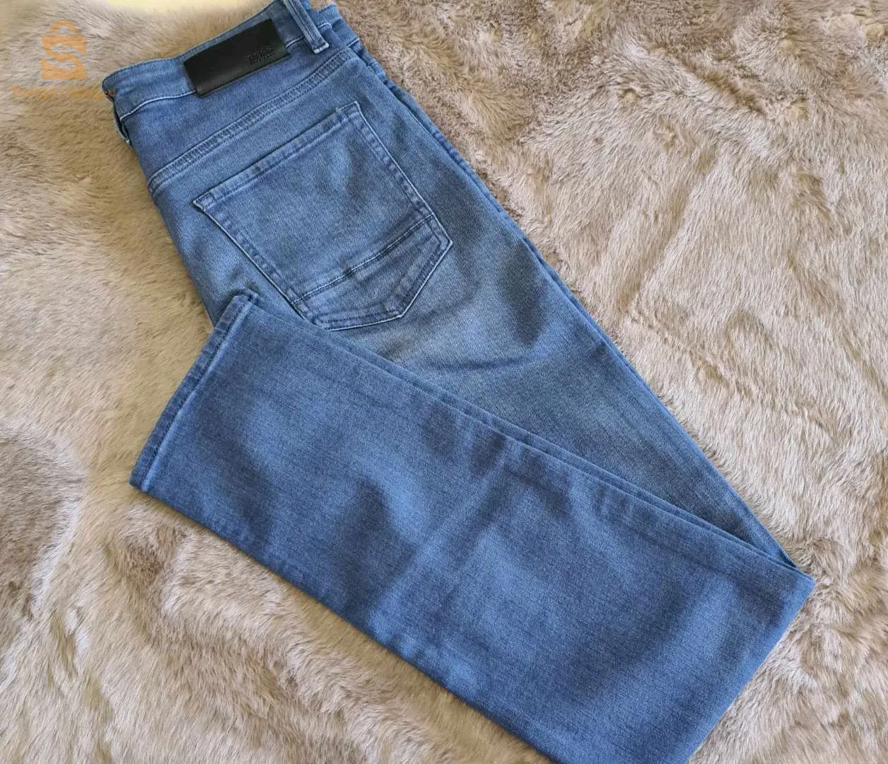 liquidation 
Jean Slim Hugo Boss Pour Homme Original