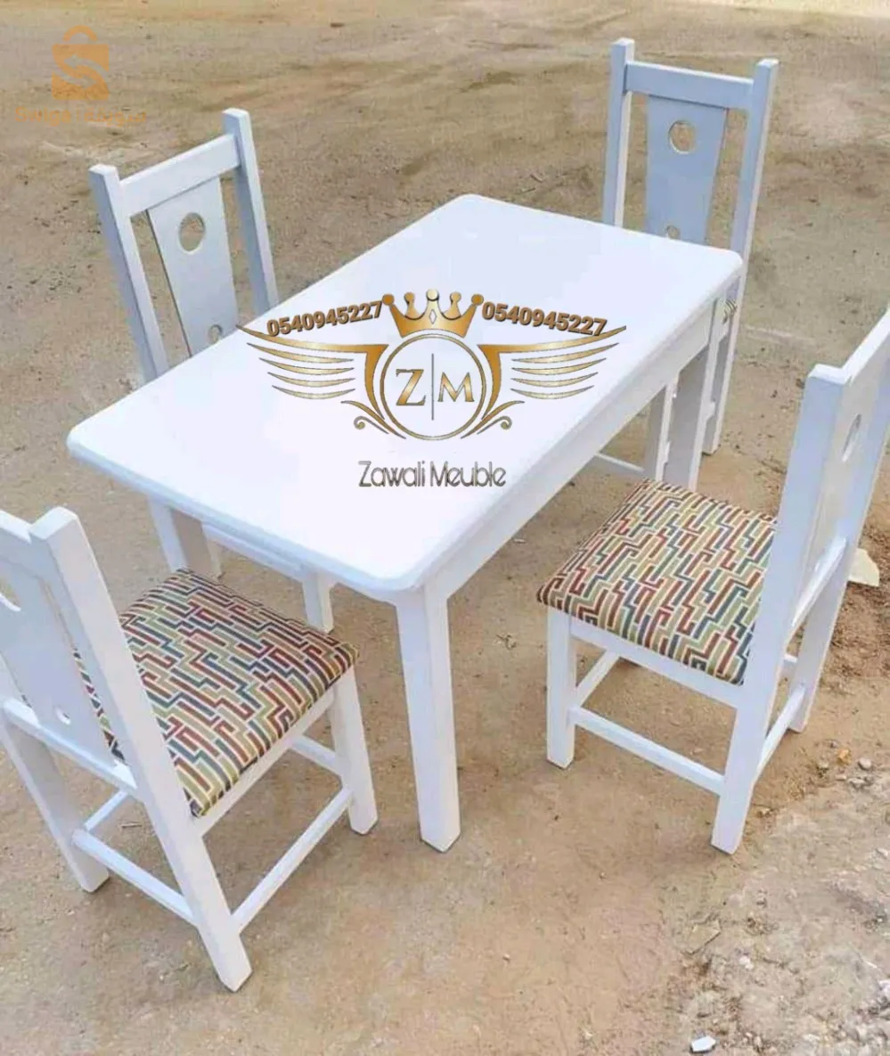 Promotion🚨Table cuisine✅️Table salle à manger✅️Bois rouge✅️Livraison disponibles 500 da Alger ✅