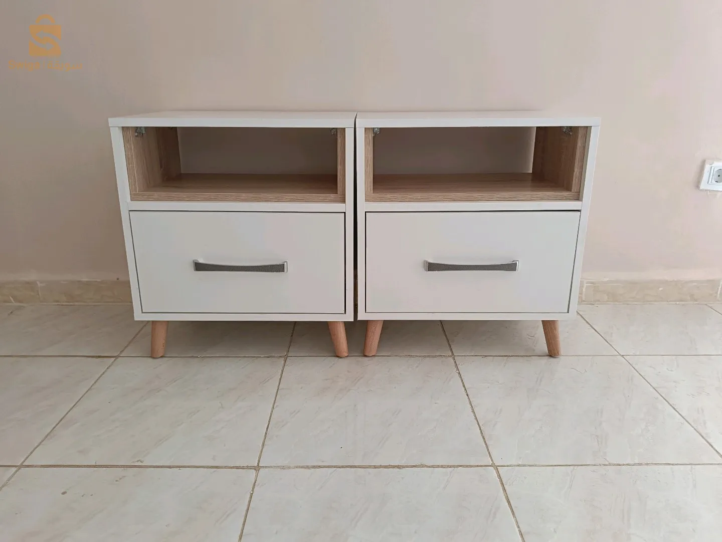 اثاث عصري