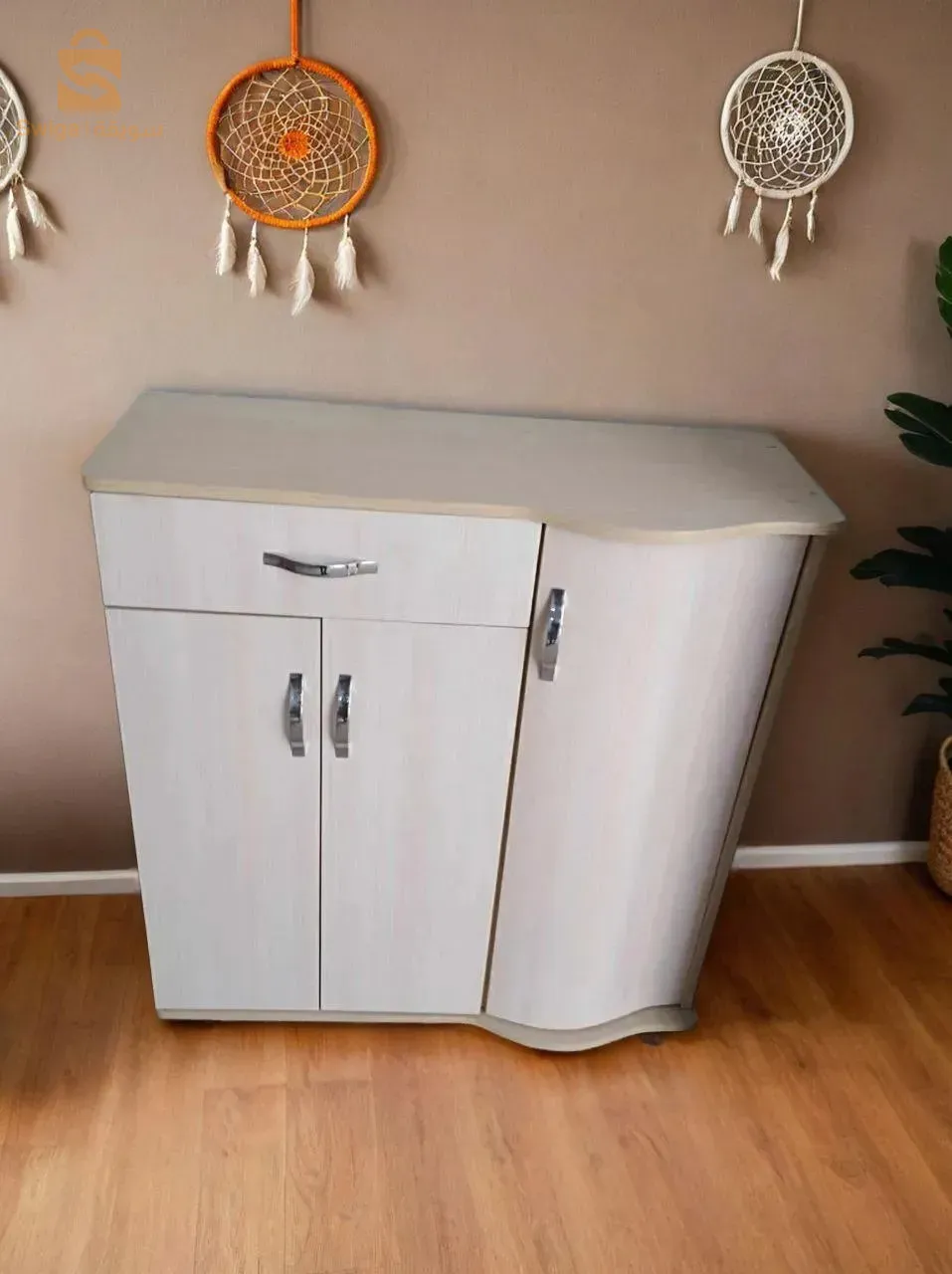 خزانة الاحذية