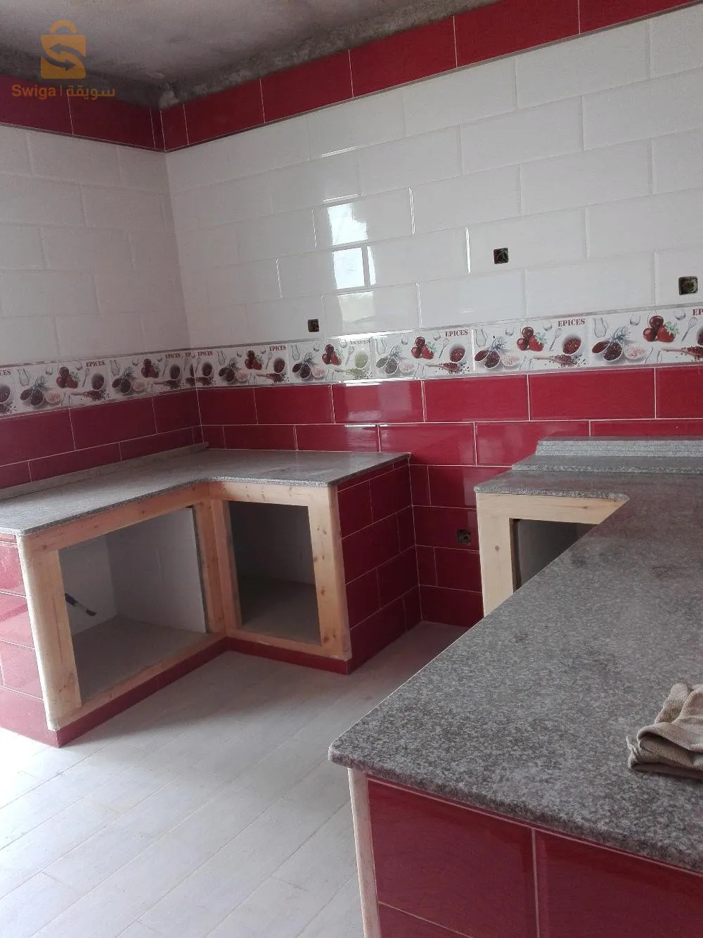 بناء محترف في جميع مراحل البناء حتى السيراميك والرخام