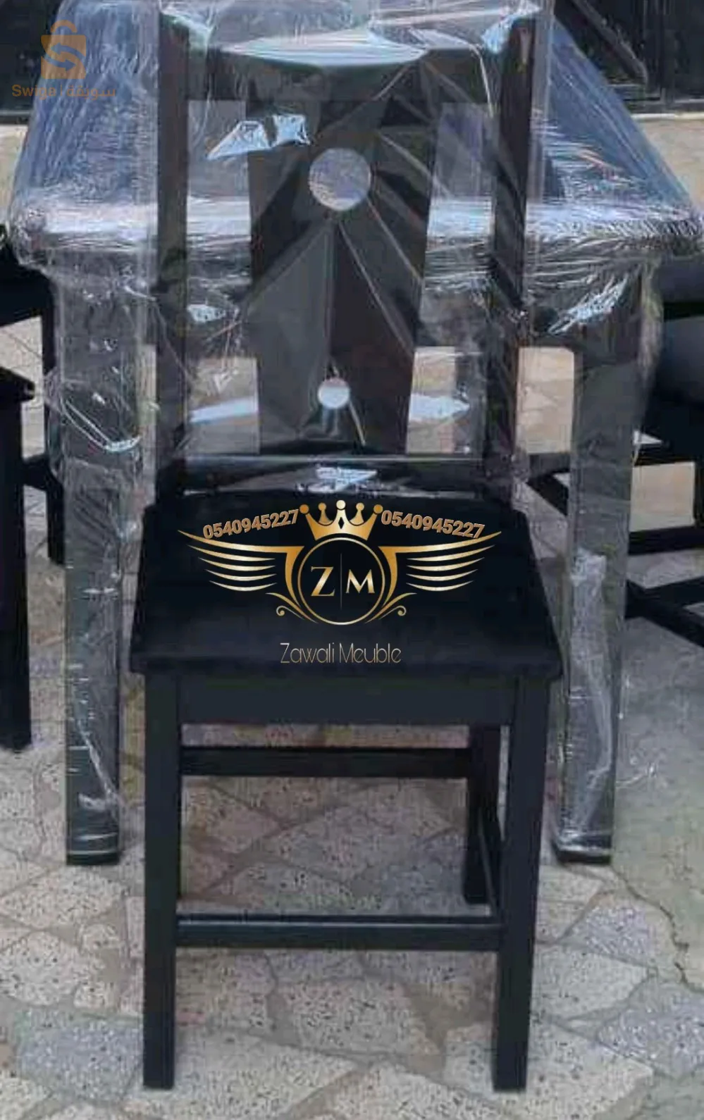 Promotion🚨Table cuisine✅️Table salle à manger✅️Bois rouge✅️Livraison disponibles 500 da Alger ✅