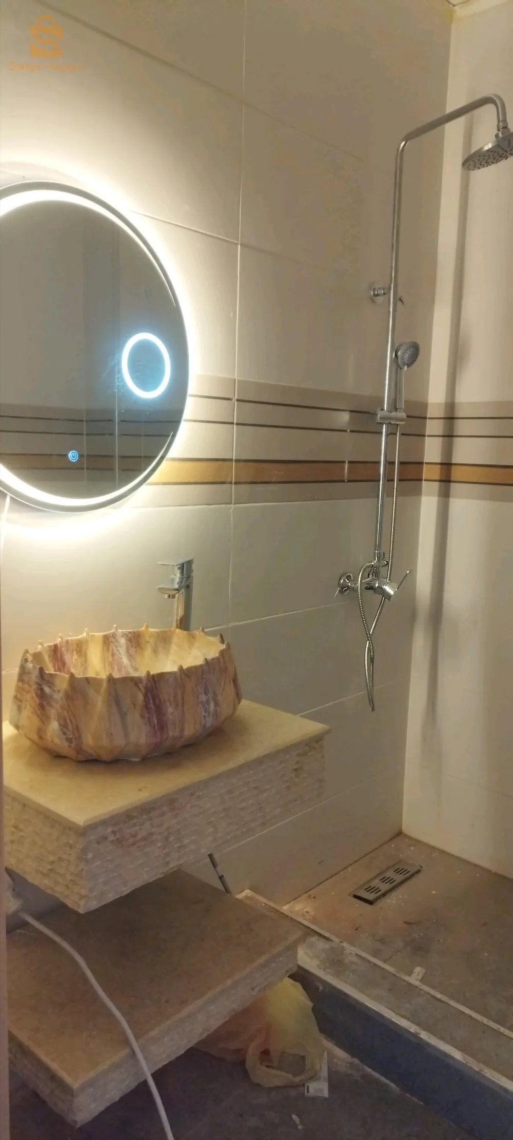 حوض غسل ومرحاض معلق