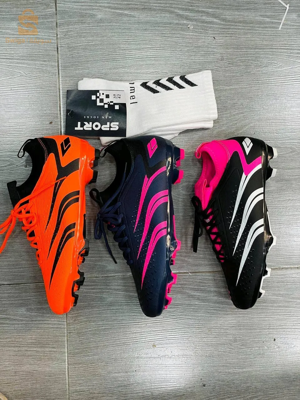 حذاء رياضي difeno crampons mixte .