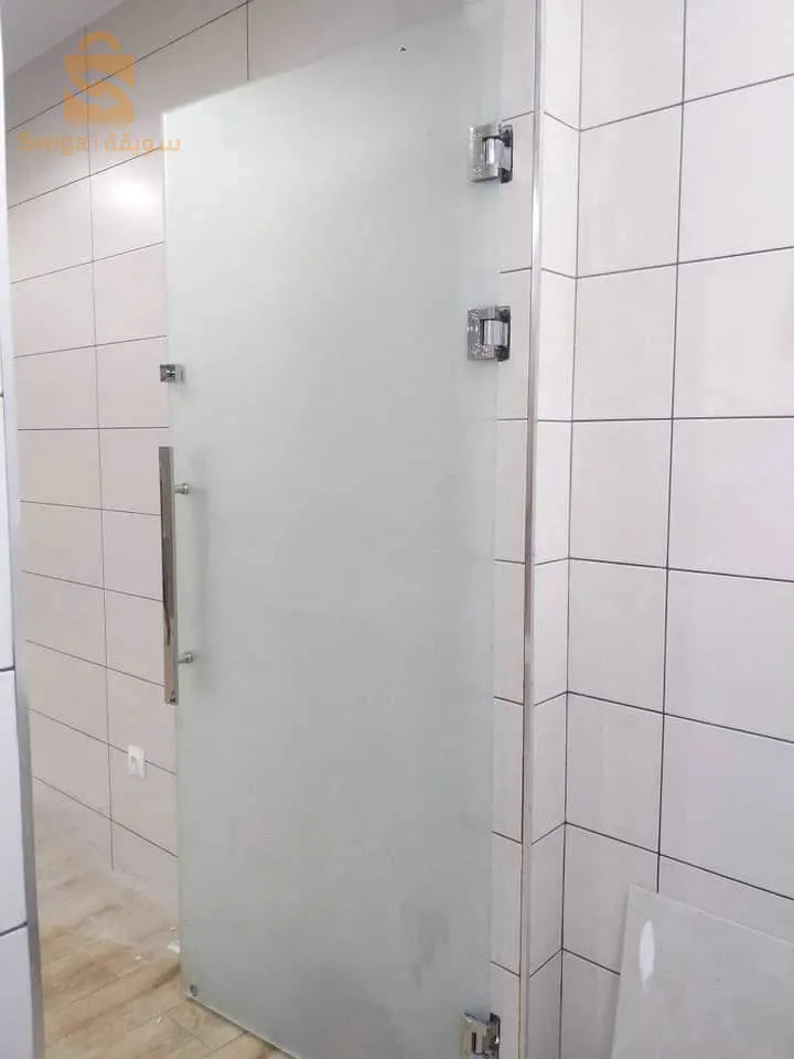 زجاج وانوكس