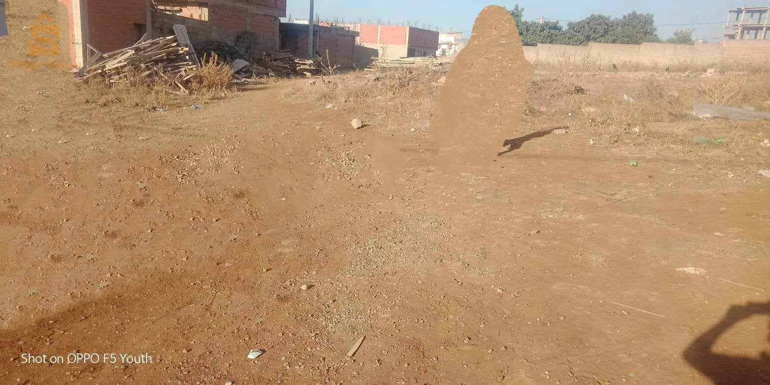 قطعة أرض ب خميس خشنة ”شواربية" 2ملاين للمتر مربعب دفتر عقاري