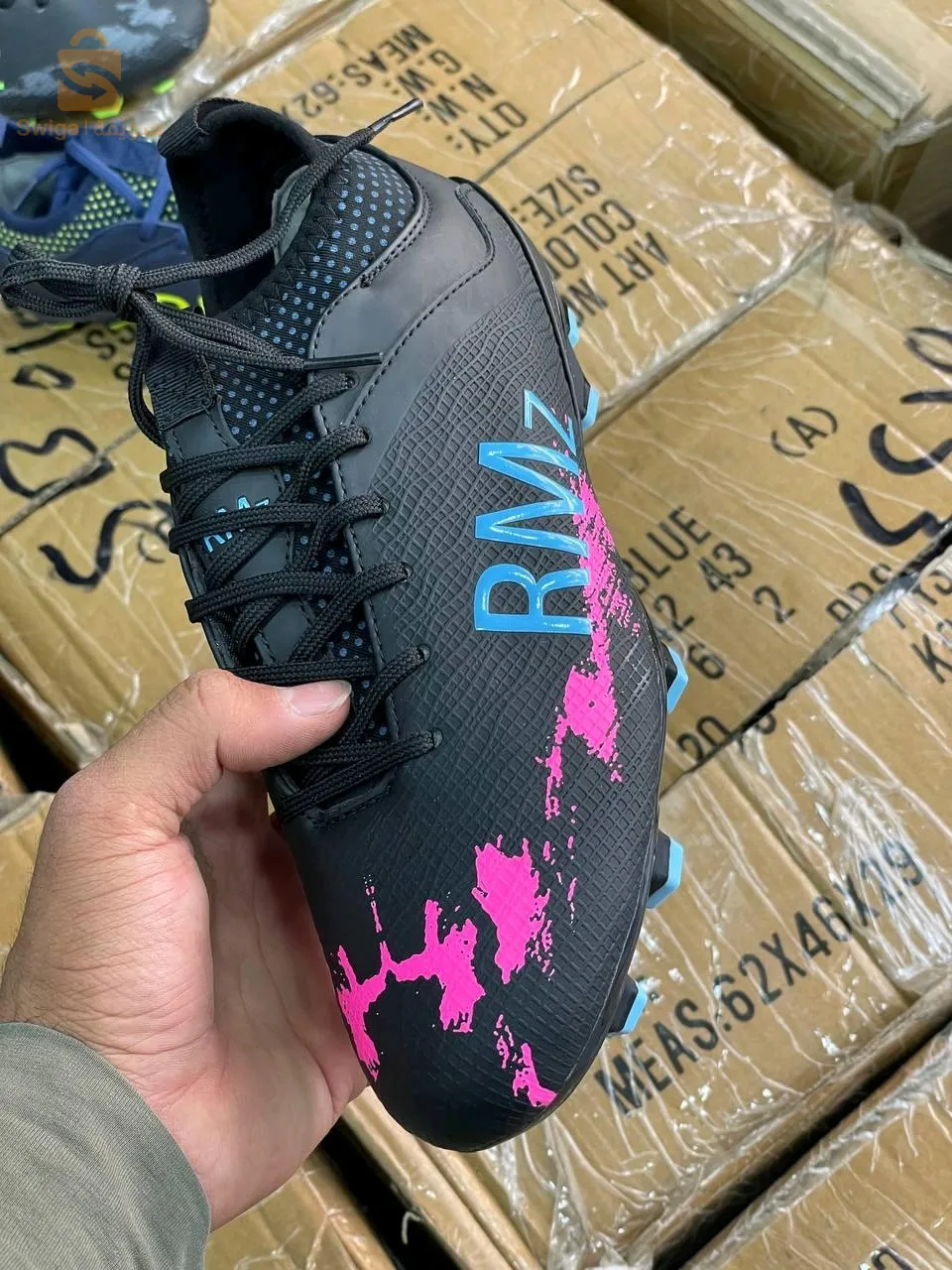 حذاء رياضي crampons RMz Nv model 3