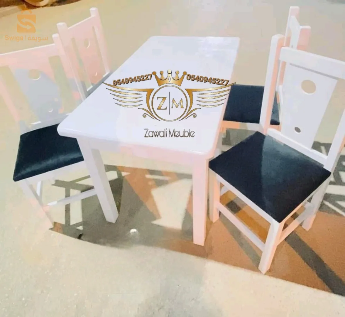 Promotion🚨Table cuisine✅️Table salle à manger✅️Bois rouge✅️Livraison disponibles 500 da Alger ✅