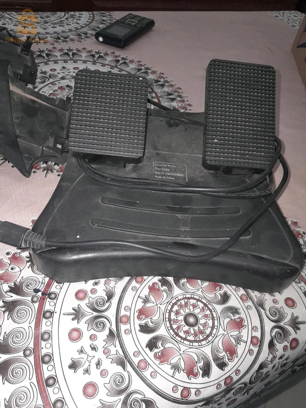 volant pour les jeux les voitures.. PC ou PlayStation