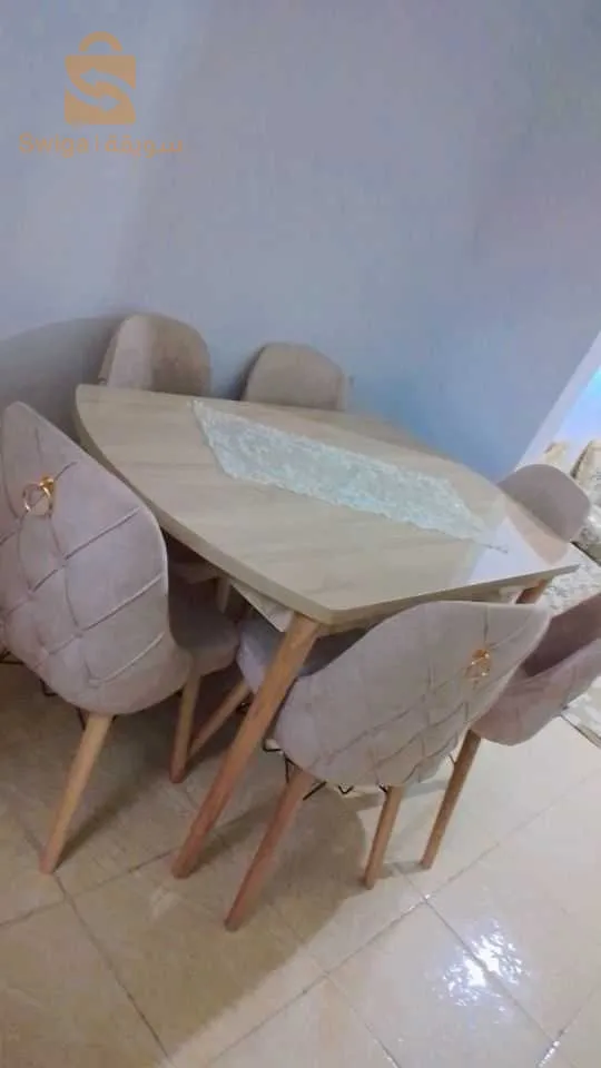 طاولات عصرية