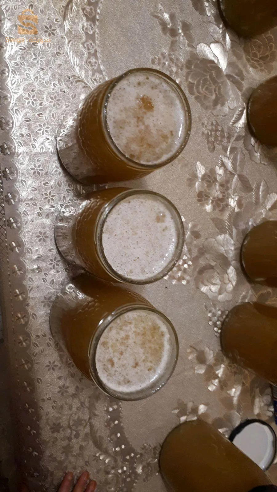 متوفر عسل حر طبيعي