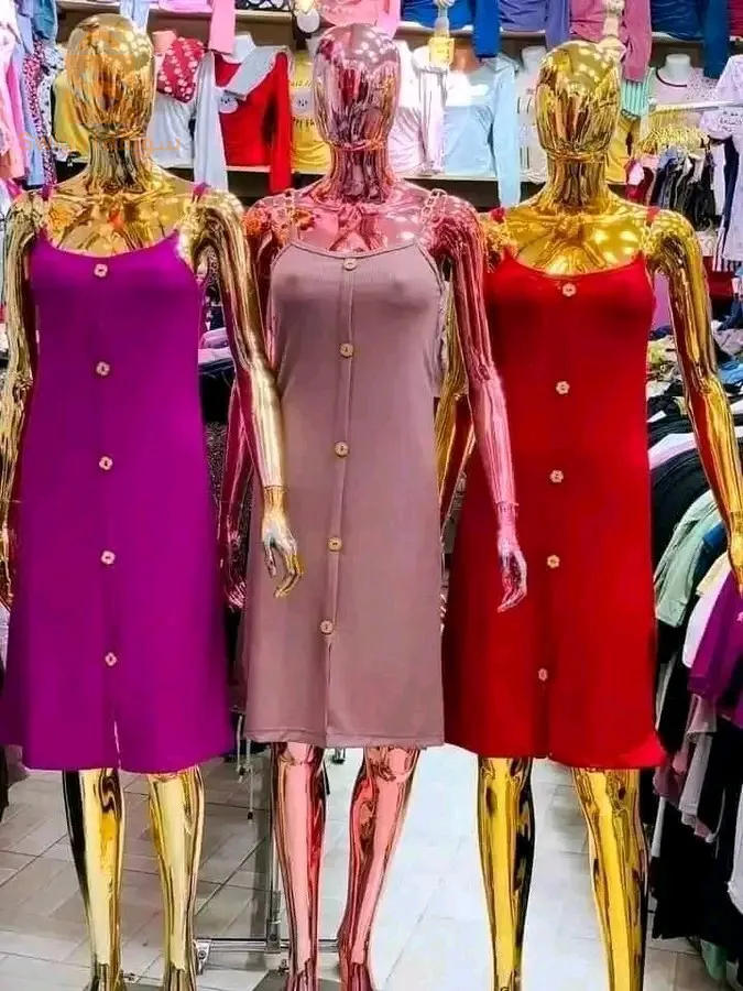 ملابس نسائية بالجملة
