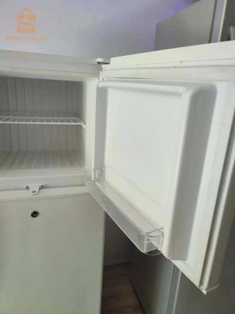 ثلاجة من نوع اريس