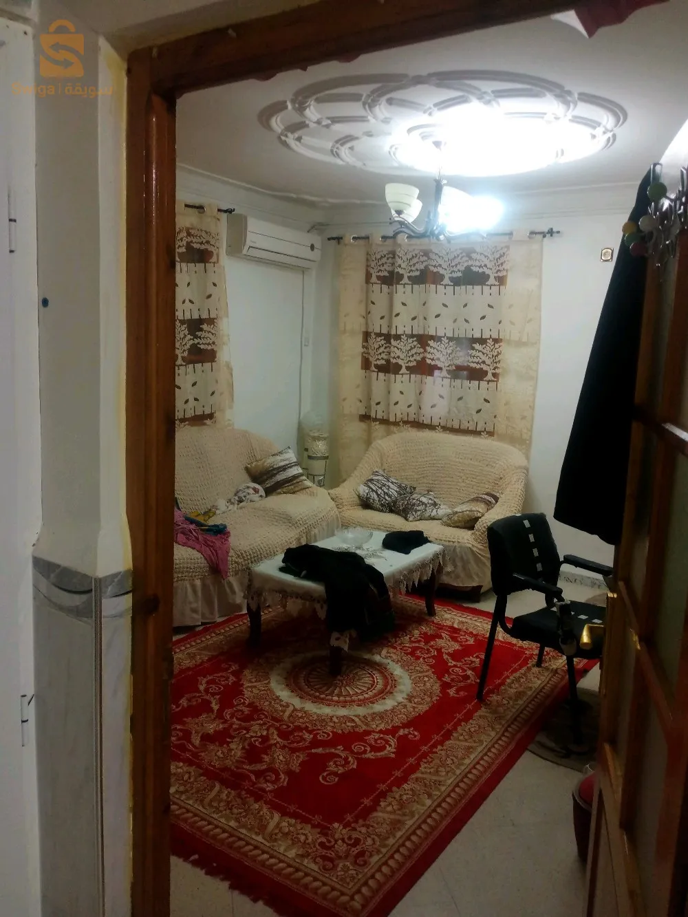 سكن في الطابق الارضي
المدخل فردي