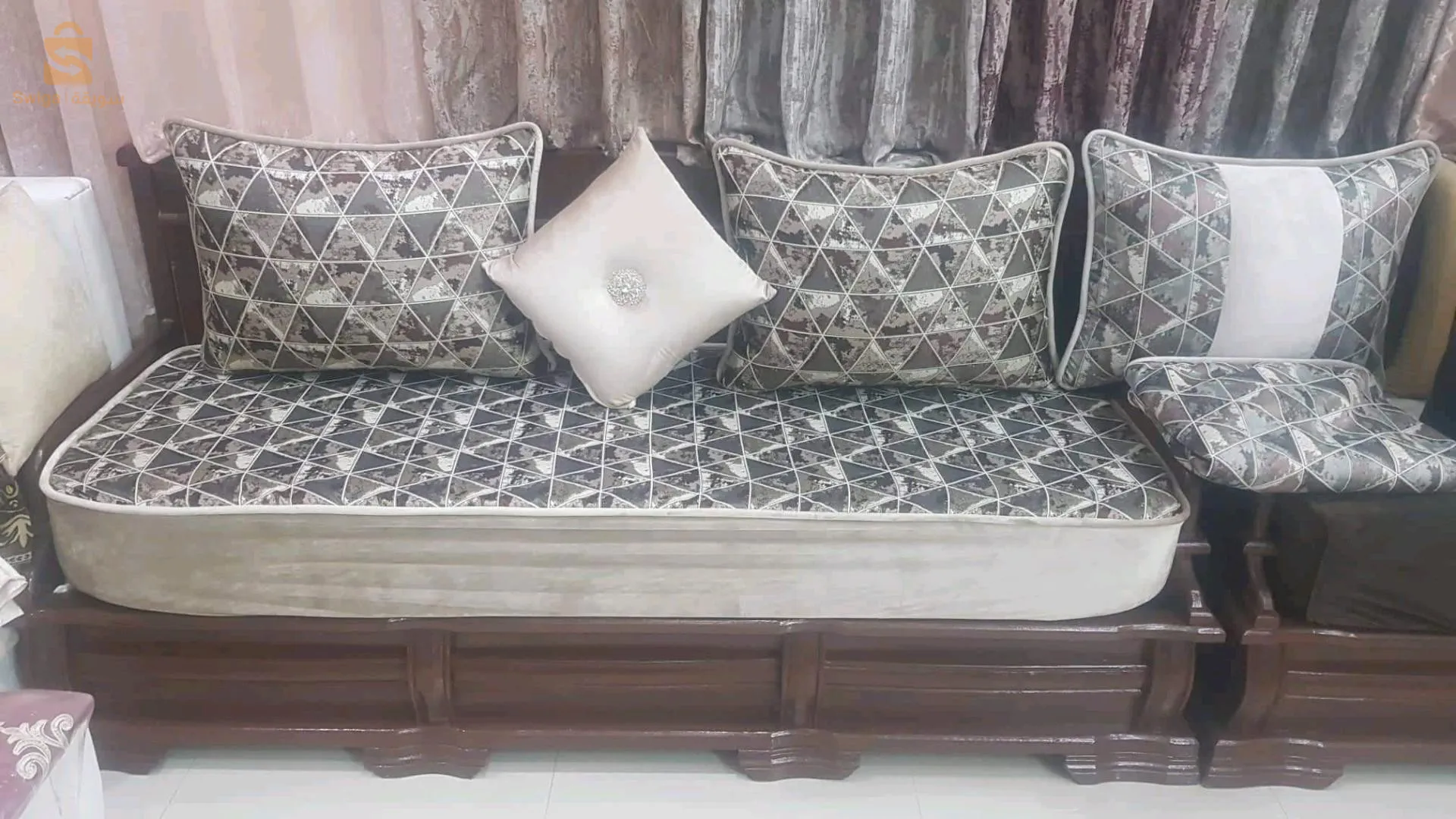 افرشة جوهرة الشرق