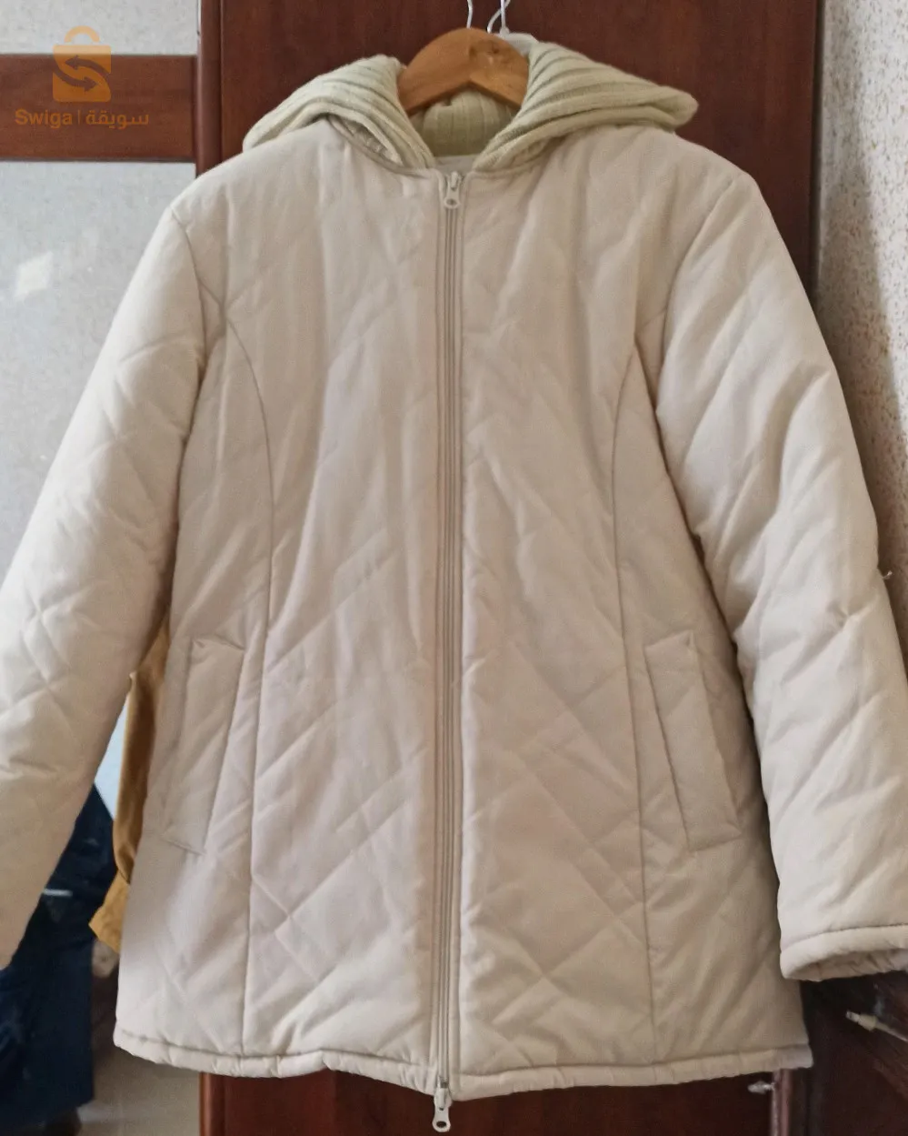 Une veste monteaux
