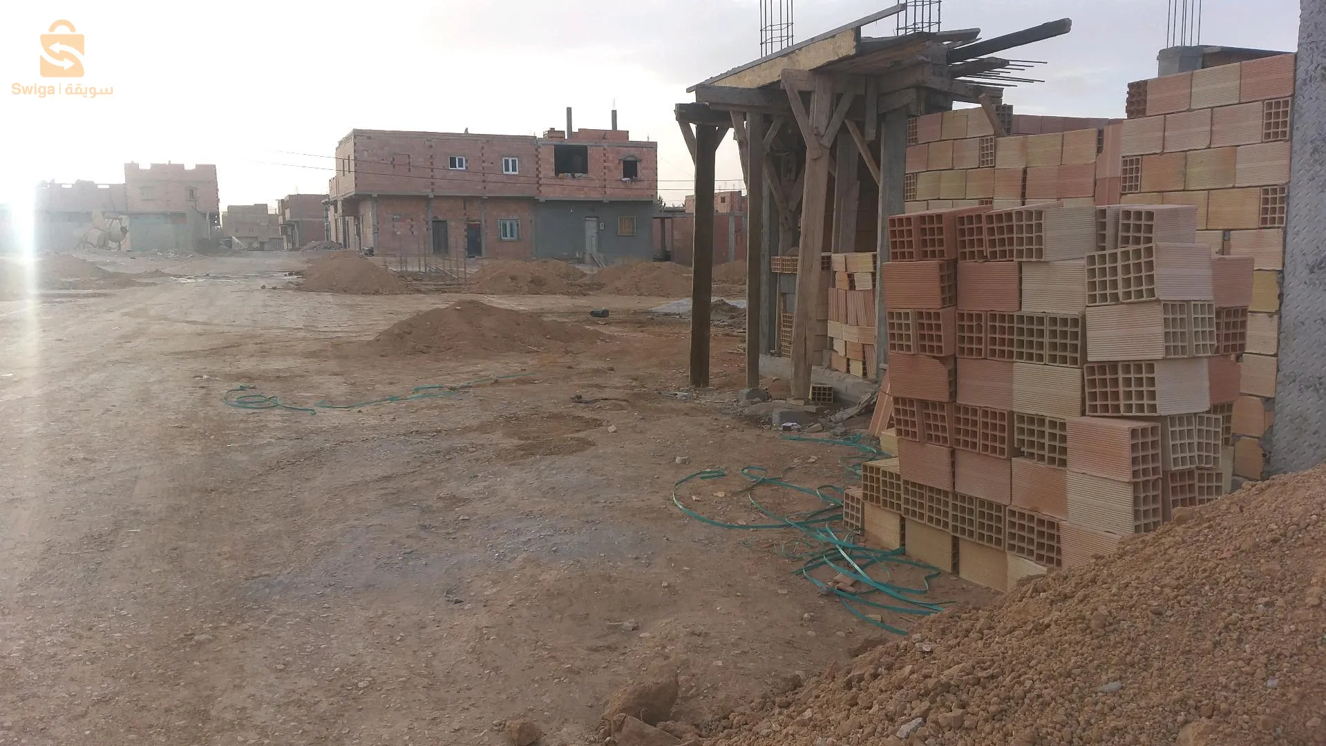 قطع اراضي للبيع وراء الليسي بن خلدون كهربا والغااز والماء متوفر المهتم يتصل 0659617417