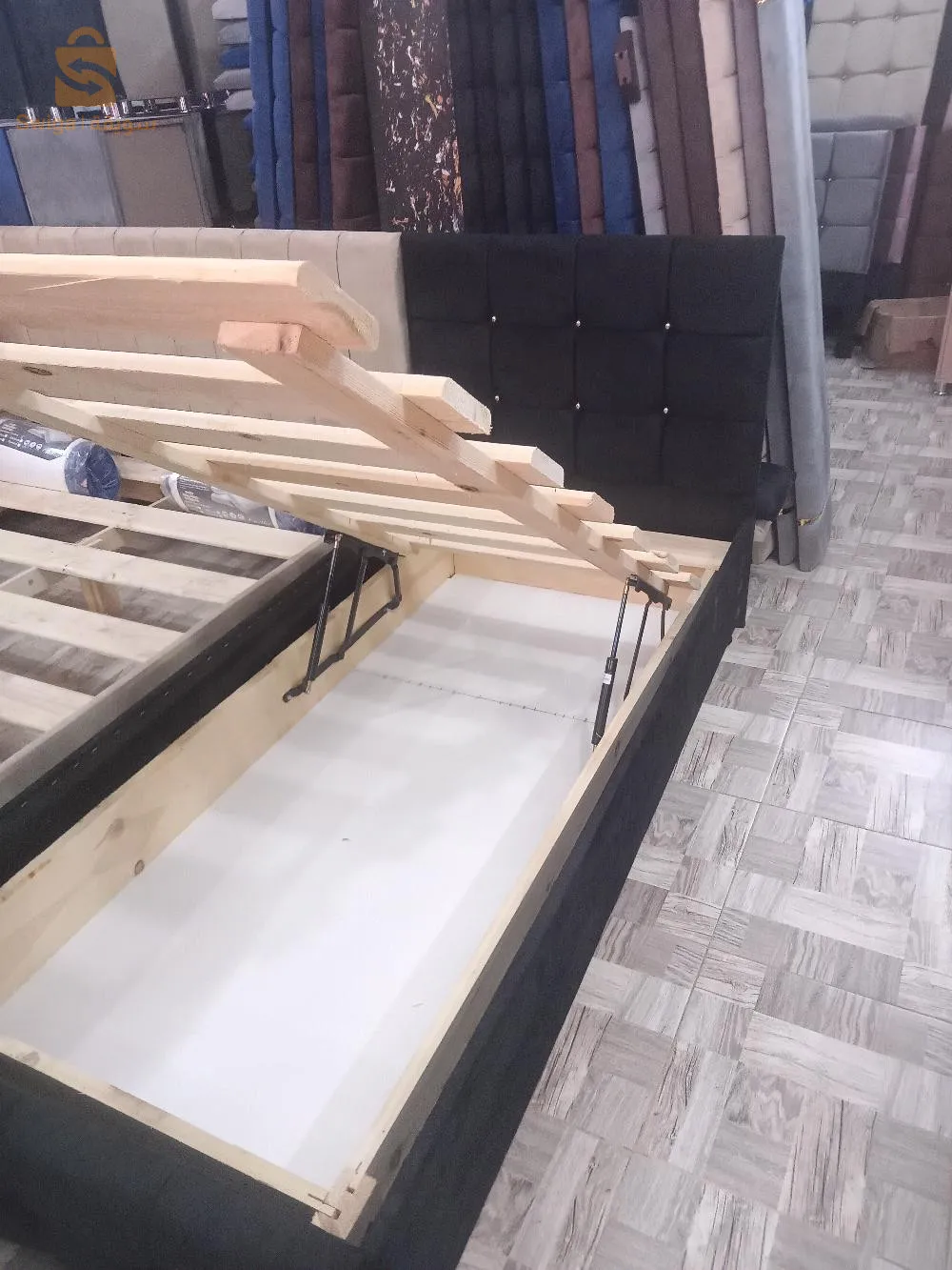 اثاث روكي