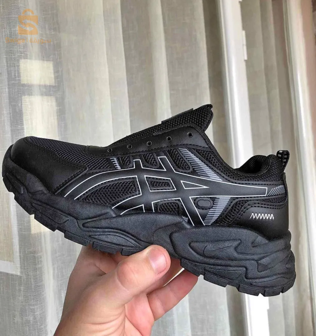 basket ASICS très souple