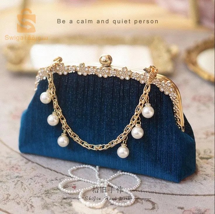 sac en velours très classe