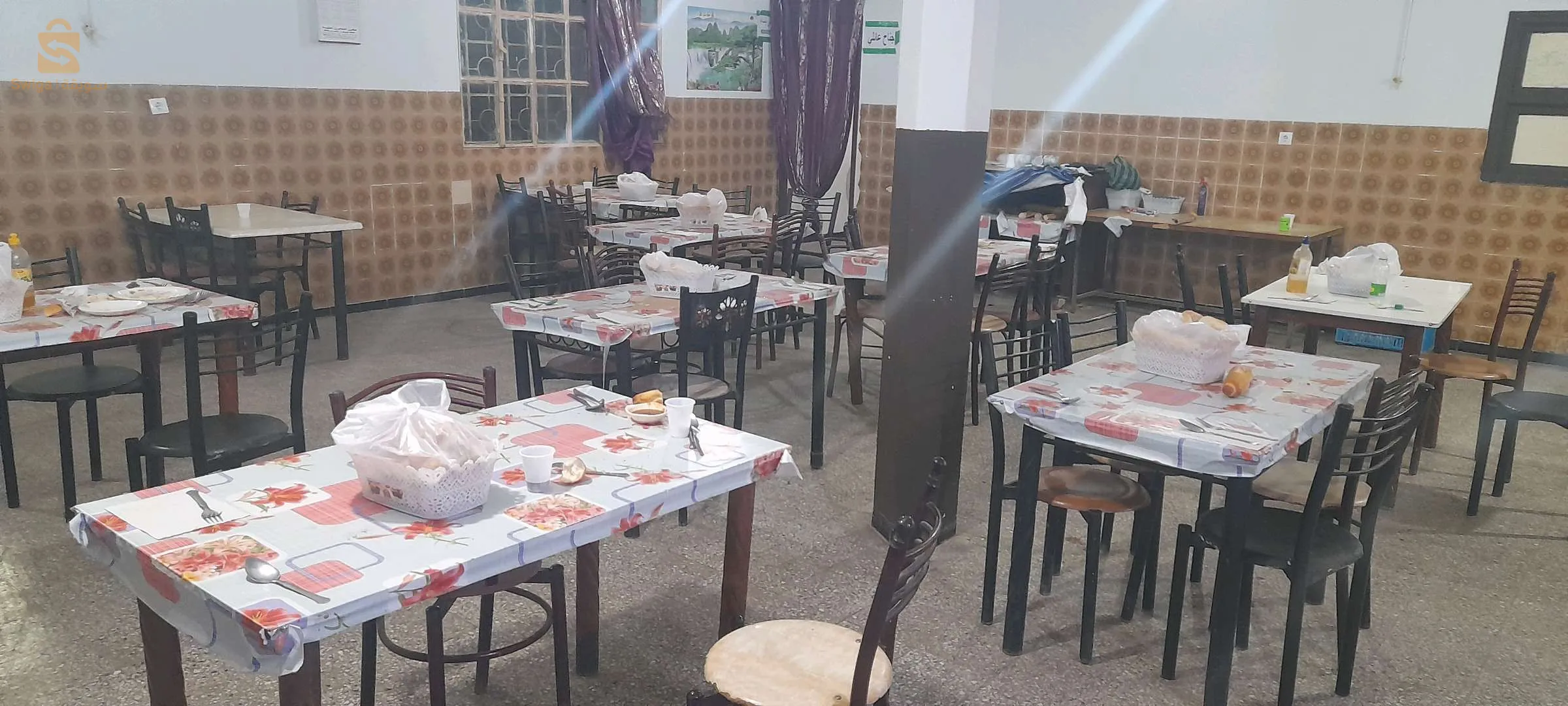 متريال مطعم