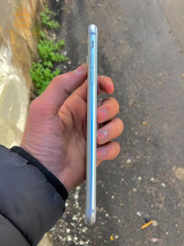 ايفون 7+ نبيع ولا نبرز
ز