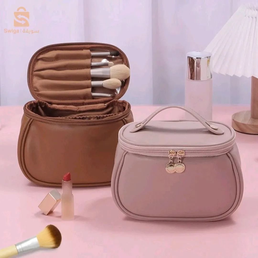 حقيبة مستحضرات التجميل النسائية للسفر من جلد البولي يوريثان، حقيبة مكياج محمولة ذات سعة كبيرة
1. الحجم: حجم حقيبة المكياج هو 21 × 14 × 14 سم / 8.27 × 5.51 × 5.51 بوصة، وهي ليست فقط ناعمة ومريحة ومتينة، ولكن أيضًا من السهل جدًا العناية بها.
2. تصميم بسعة كبيرة: يحتوي الحجم الكبير على مساحة كافية لتخزين ملحقات مستحضرات التجميل الخاصة بك، مثل فرشاة المكياج وملمع الشفاه وأحمر الشفاه وظلال العيون ولوحة المكياج والعطور وكريم الوجه وأسود العين وطلاء الأظافر وأدوات العناية بالأظافر ومعجون الأسنان. فرشاة أسنان.
3. مريحة للحمل: حجم حقيبة مستحضرات التجميل مناسب ومريح للحمل. يمكنك وضعها في صندوق السيارة، وهو مناسب جدًا للنزهات اليومية والسفر والعمل
2000دج
0666955230فب👉viberwatts.