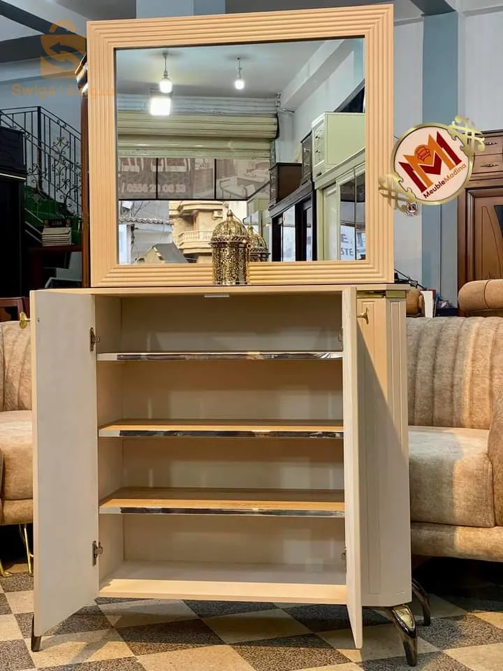 meuble chaussures
table basse
bahut
meuble TV