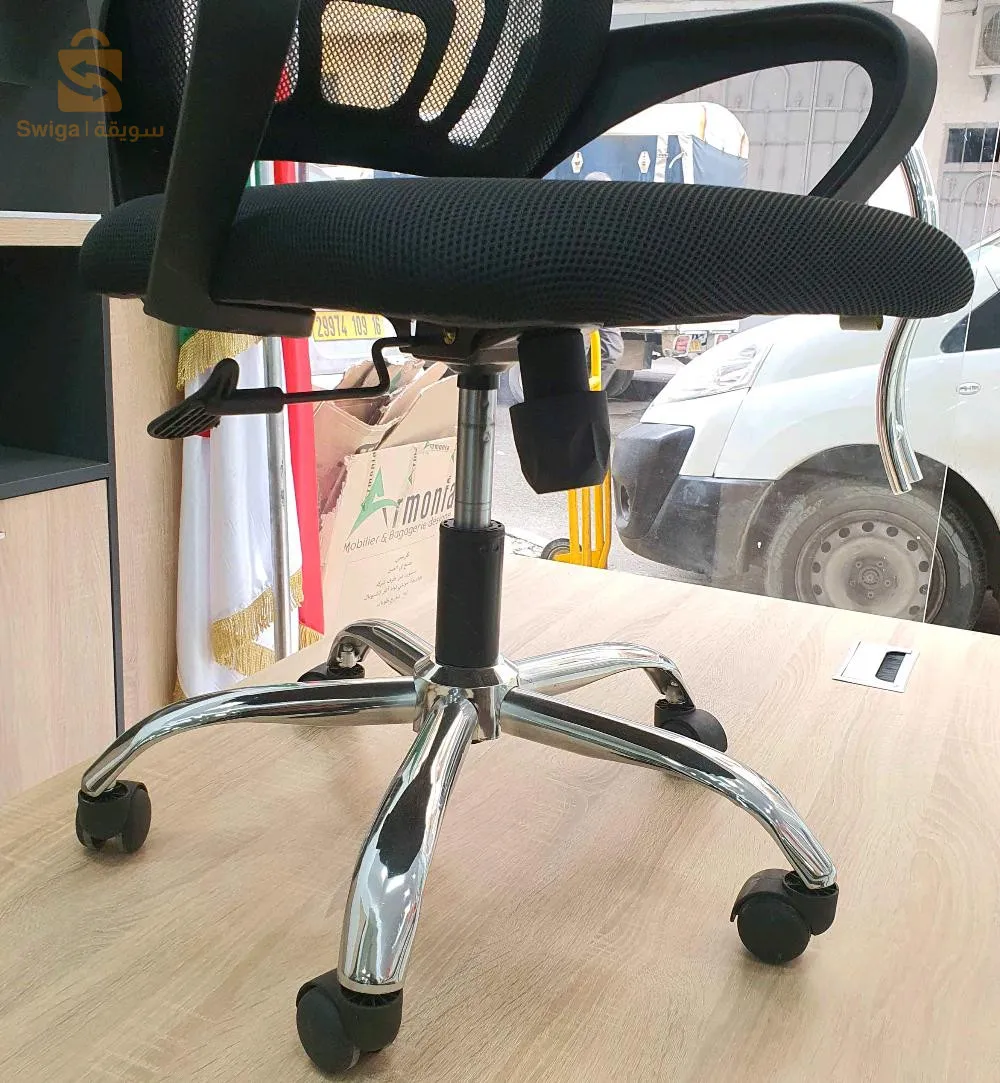 متوفر كرسي مكتب اسود