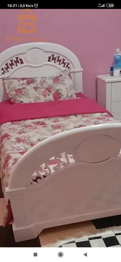 les lit 🛏 bois hetre  très  solide
سرير خشب اتر  نوعية جد جيدة