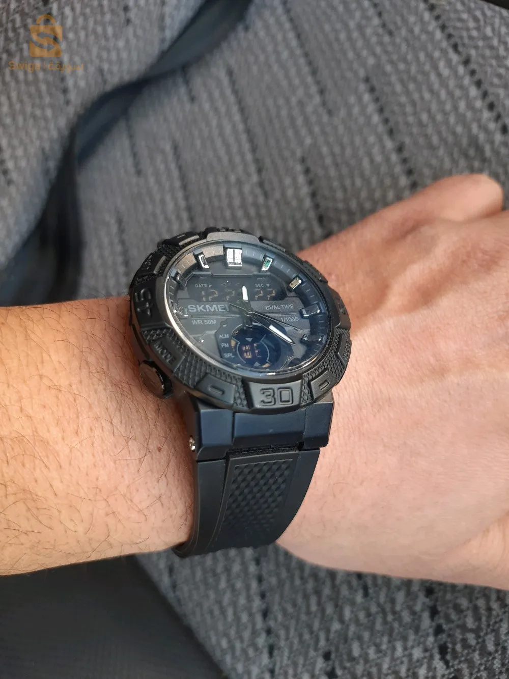 ثلاث مئة الف