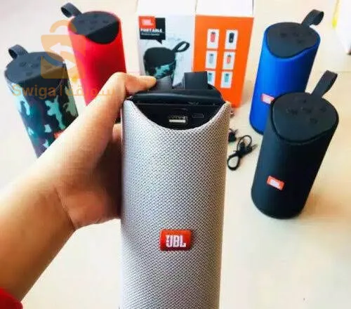 JBL speaker is available at a fantastic price of 1500 da 🤑🤑✅ with delivery in every wilaya🚚 of high quality and warranty after purchase 👌