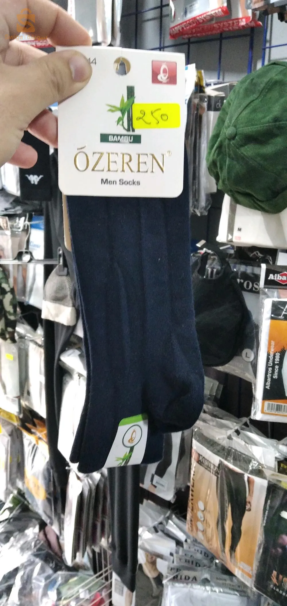 chausette perfumé spécial pour l'homme et chaussure classique